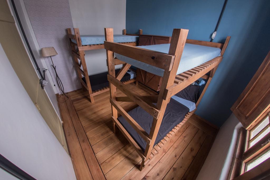 Frida Casa Hostel Pelotas Bagian luar foto