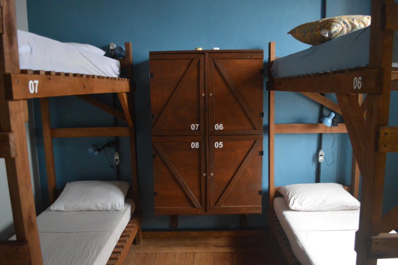 Frida Casa Hostel Pelotas Bagian luar foto