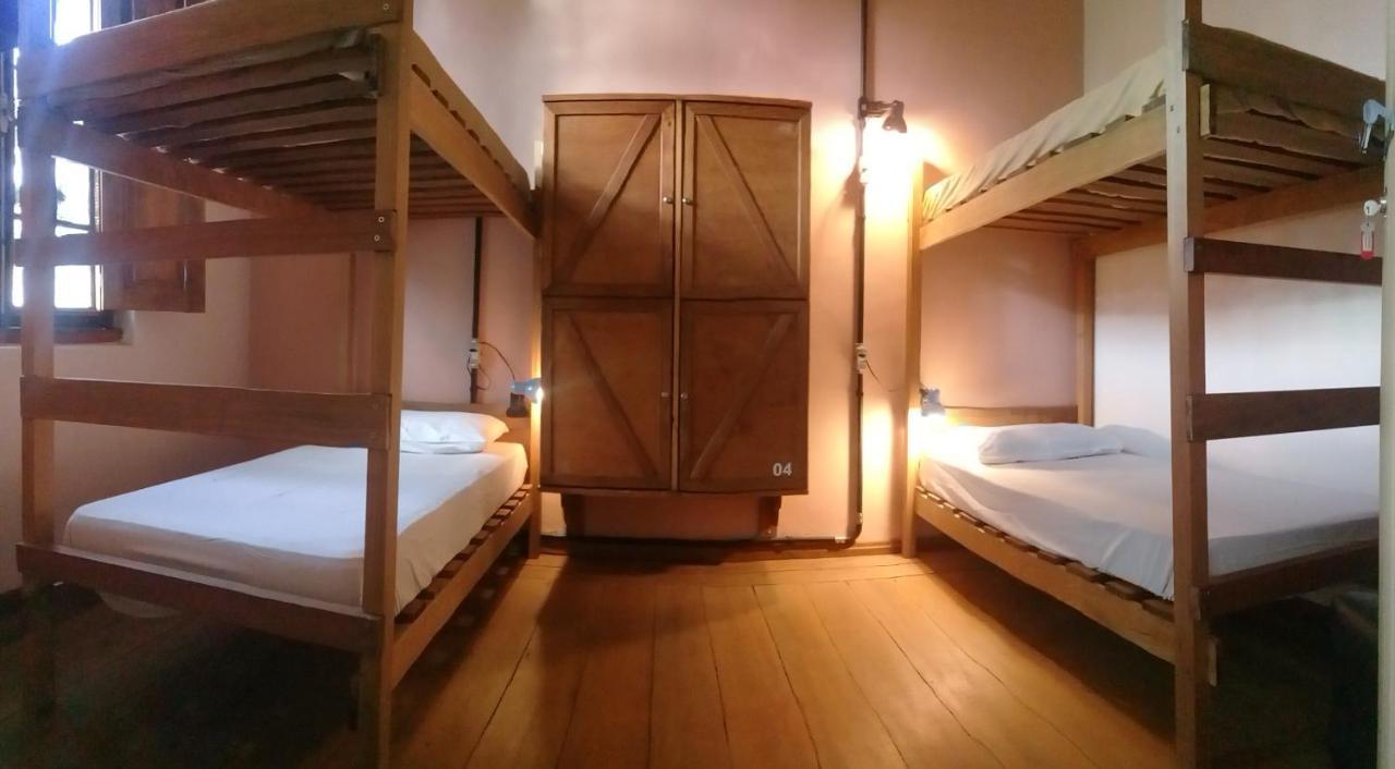 Frida Casa Hostel Pelotas Bagian luar foto