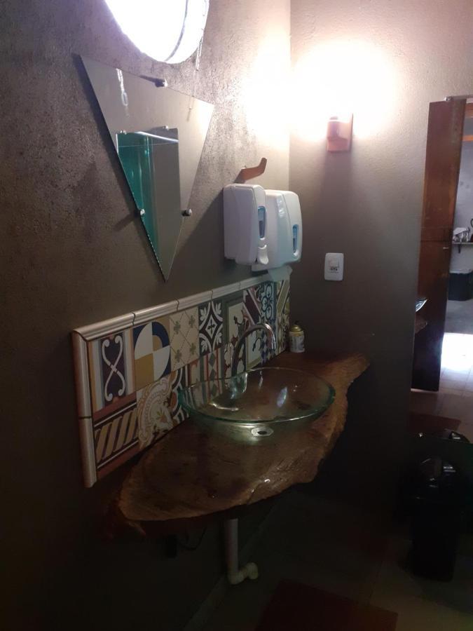 Frida Casa Hostel Pelotas Bagian luar foto